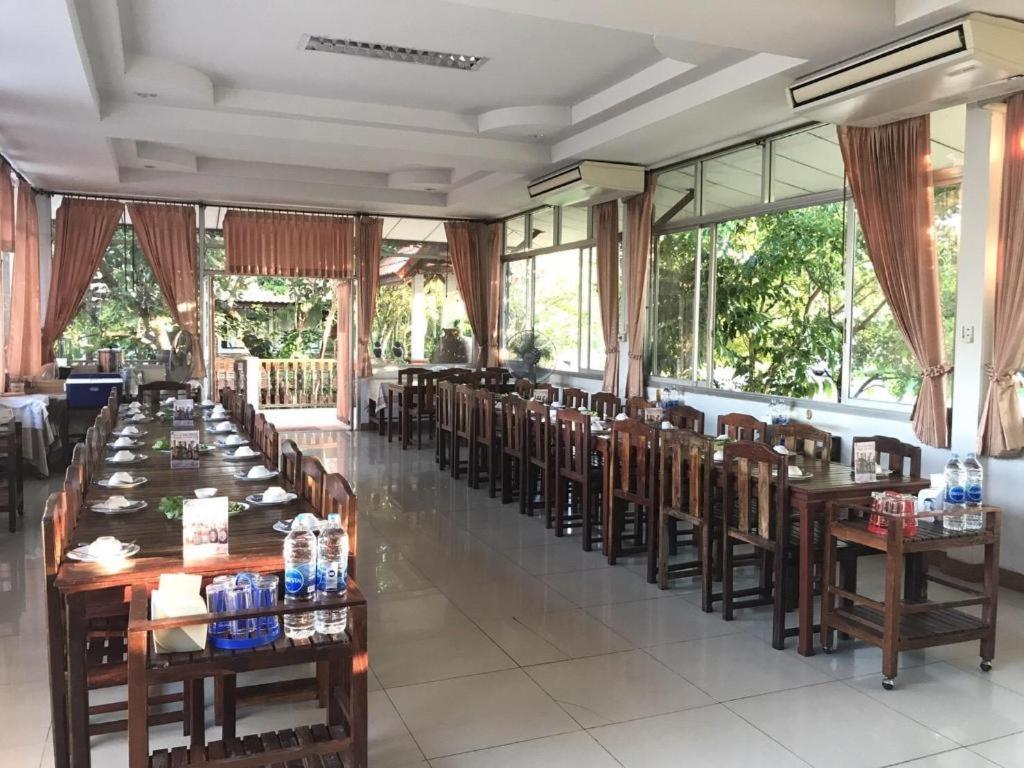 Plaifah Resort Ubon Song Khon Exterior foto